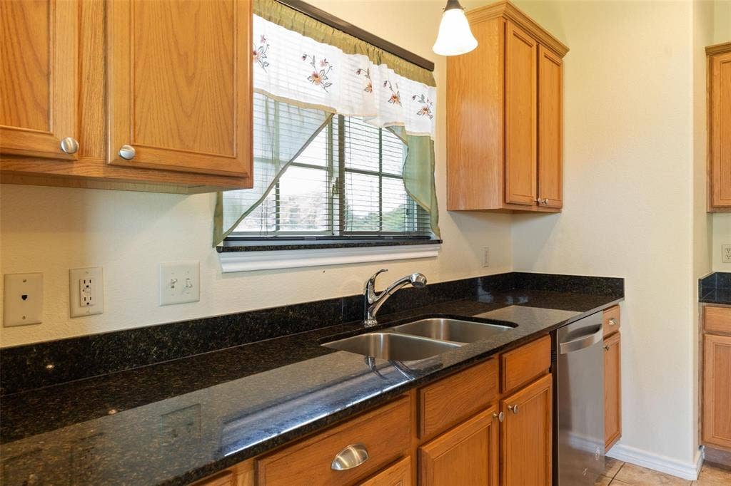 304 Port Drive, Gun Barrel City, TX 75156 304 Port Drive, Gun Barrel City, TX 75156