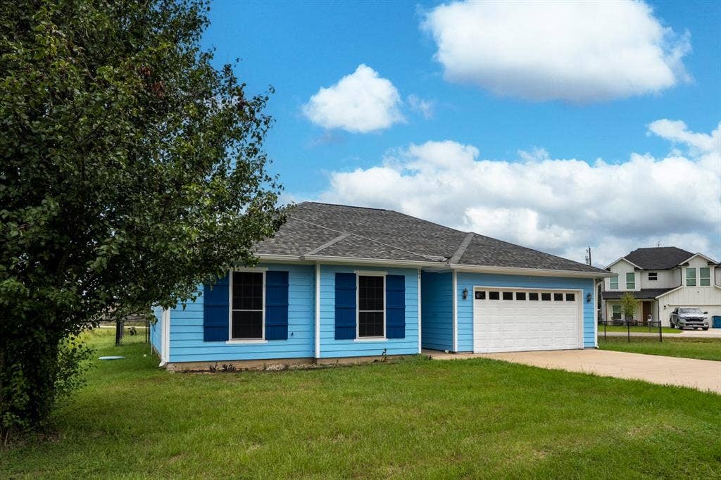 304 Port Drive, Gun Barrel City, TX 75156 304 Port Drive, Gun Barrel City, TX 75156