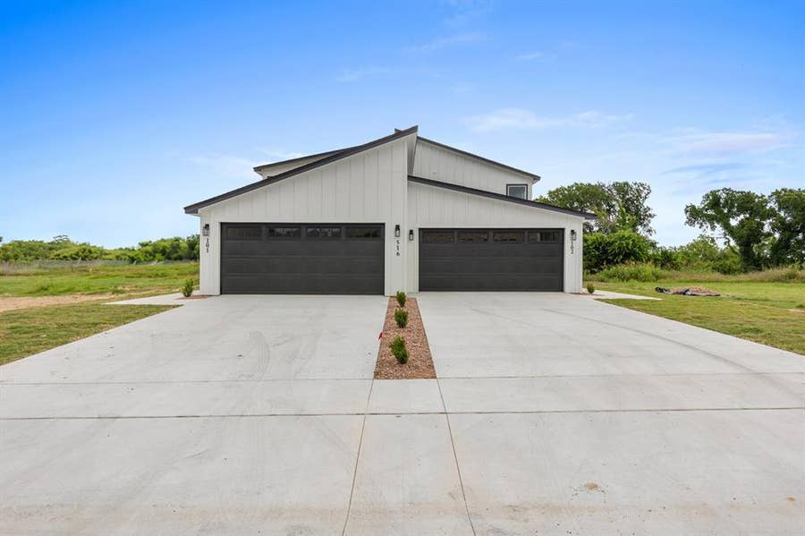 Property photo for 516 Paso Fino Street, Robinson, TX
