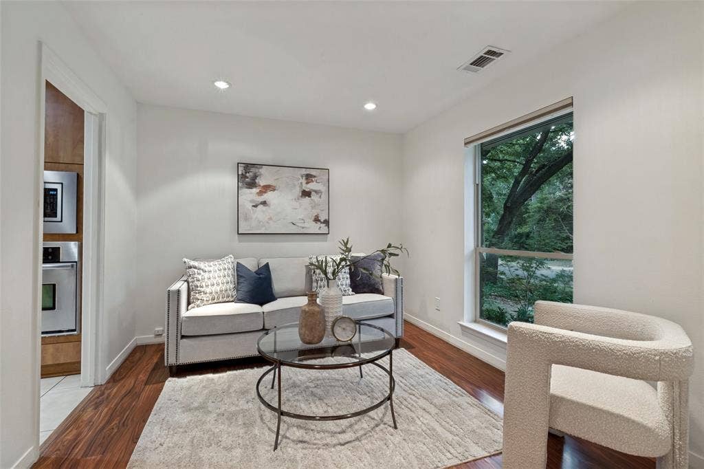 12022 Dixfield Drive, Dallas, TX 75218 12022 Dixfield Drive, Dallas, TX 75218