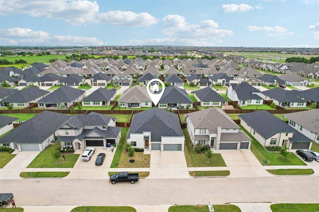 452 Leopold Trail, Waxahachie, TX 75165