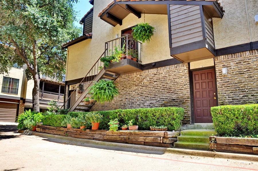 Property photo for 5630 Spring Valley Road, #17d, Dallas, TX