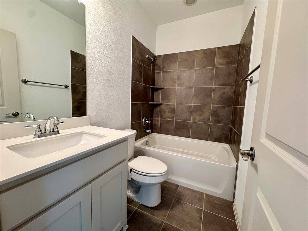 6285 Davison Way, McKinney, TX 75070 6285 Davison Way, McKinney, TX 75070