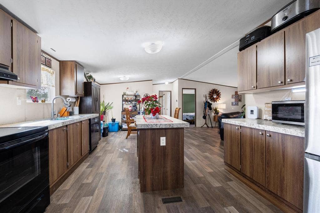 1639 Elm Lake Road, Riesel, TX 76682 1639 Elm Lake Road, Riesel, TX 76682