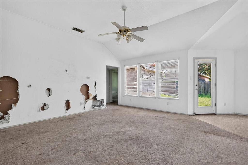 1414 Aviary Drive, DeSoto, TX 75115 1414 Aviary Drive, DeSoto, TX 75115