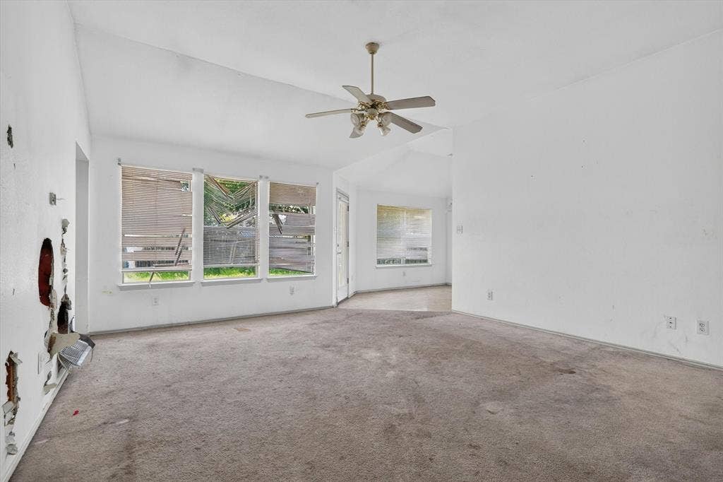 1414 Aviary Drive, DeSoto, TX 75115 1414 Aviary Drive, DeSoto, TX 75115