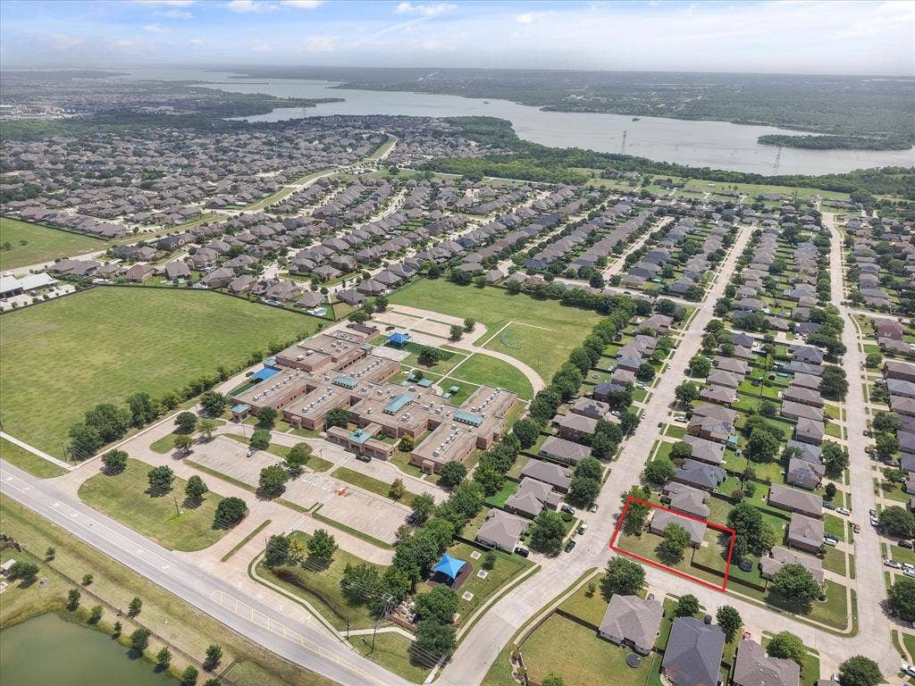 4406 Fox Meadows Lane, Mansfield, TX 76063 4406 Fox Meadows Lane, Mansfield, TX 76063