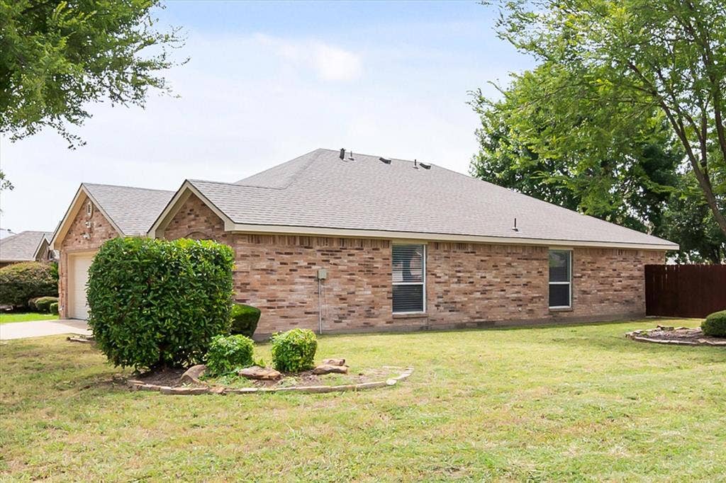 4406 Fox Meadows Lane, Mansfield, TX 76063 4406 Fox Meadows Lane, Mansfield, TX 76063