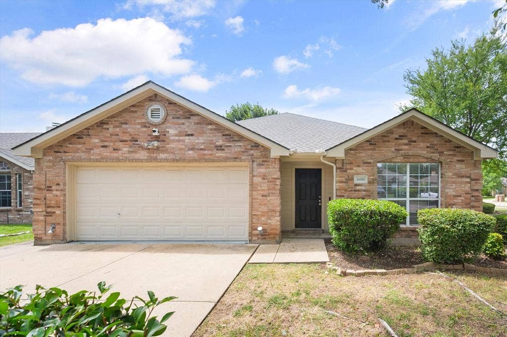 4406 Fox Meadows Lane, Mansfield, TX 76063 4406 Fox Meadows Lane, Mansfield, TX 76063