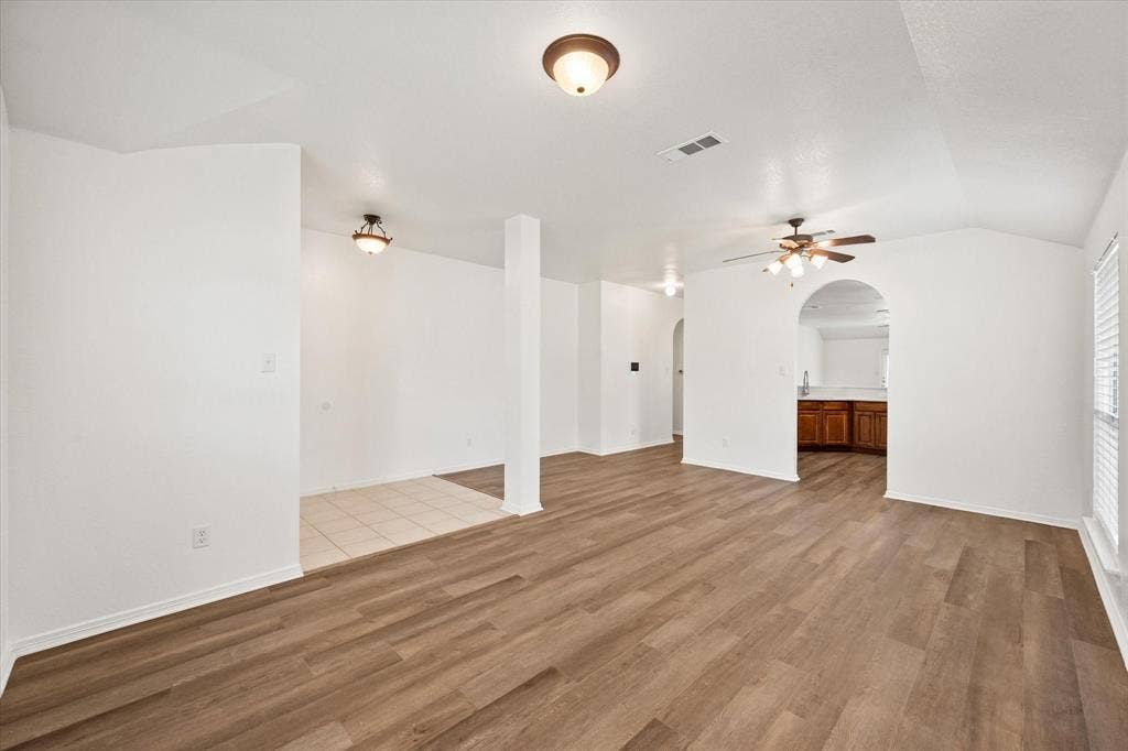 4406 Fox Meadows Lane, Mansfield, TX 76063 4406 Fox Meadows Lane, Mansfield, TX 76063
