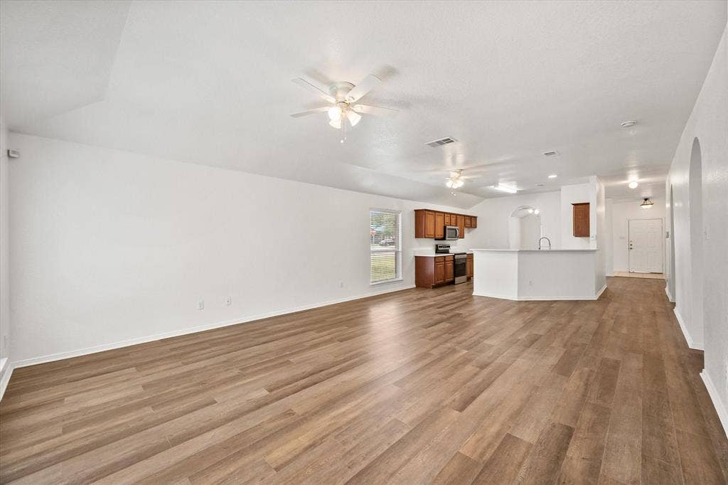 4406 Fox Meadows Lane, Mansfield, TX 76063 4406 Fox Meadows Lane, Mansfield, TX 76063