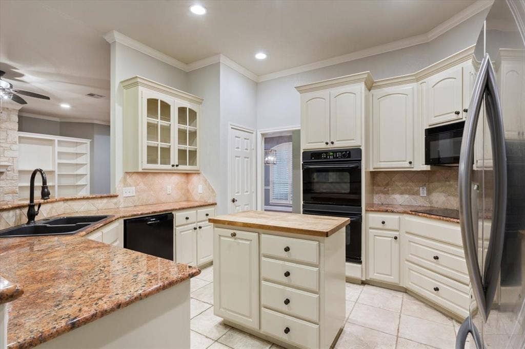 501 Sienna Bend Trail, Waco, TX 76657