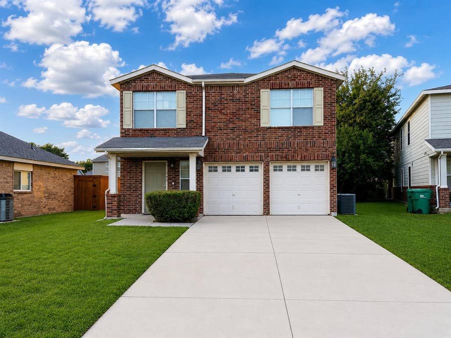 Property photo for 305 Daisy Lane, Wilmer, TX
