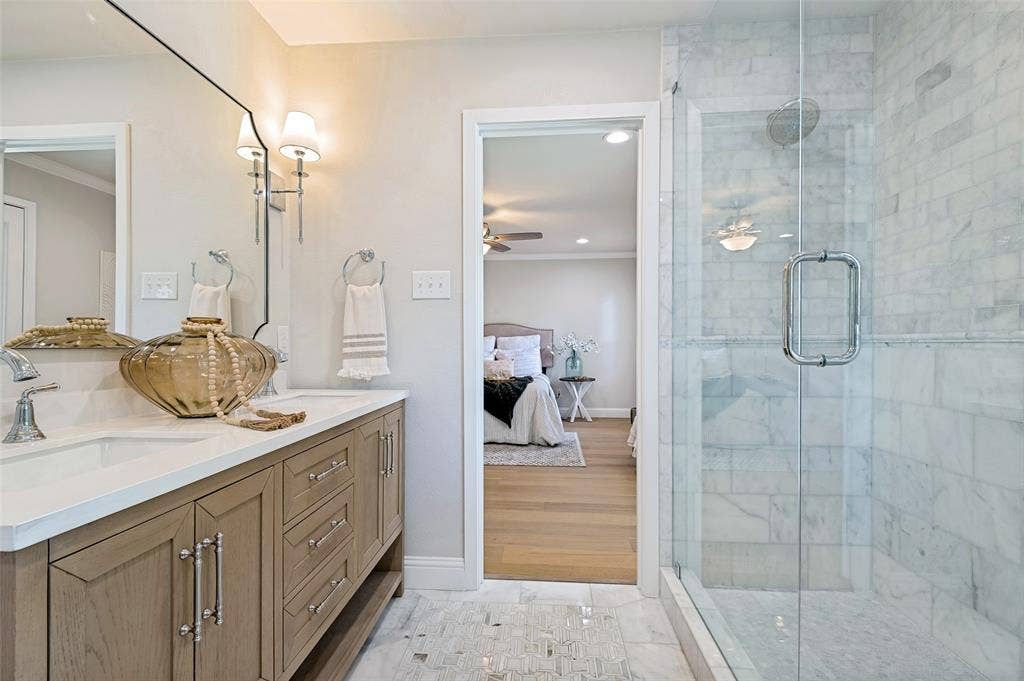 2221 Scarlet Lane, Grand Prairie, TX 75050 2221 Scarlet Lane, Grand Prairie, TX 75050