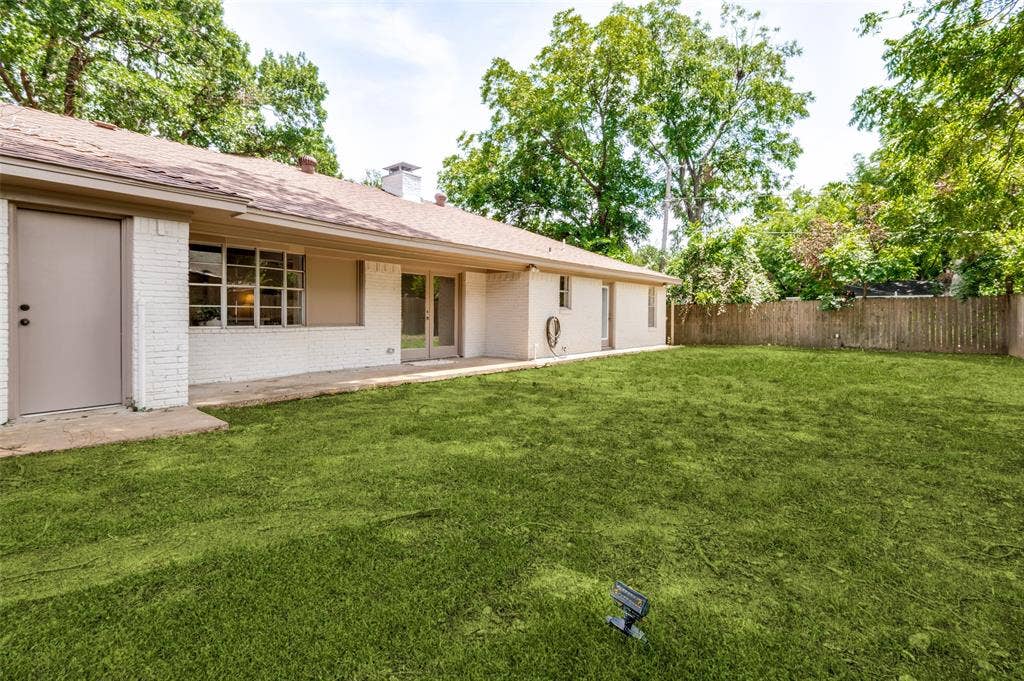 2221 Scarlet Lane, Grand Prairie, TX 75050 Sod is digitally generated. Seller to install fresh sod prior to closing!