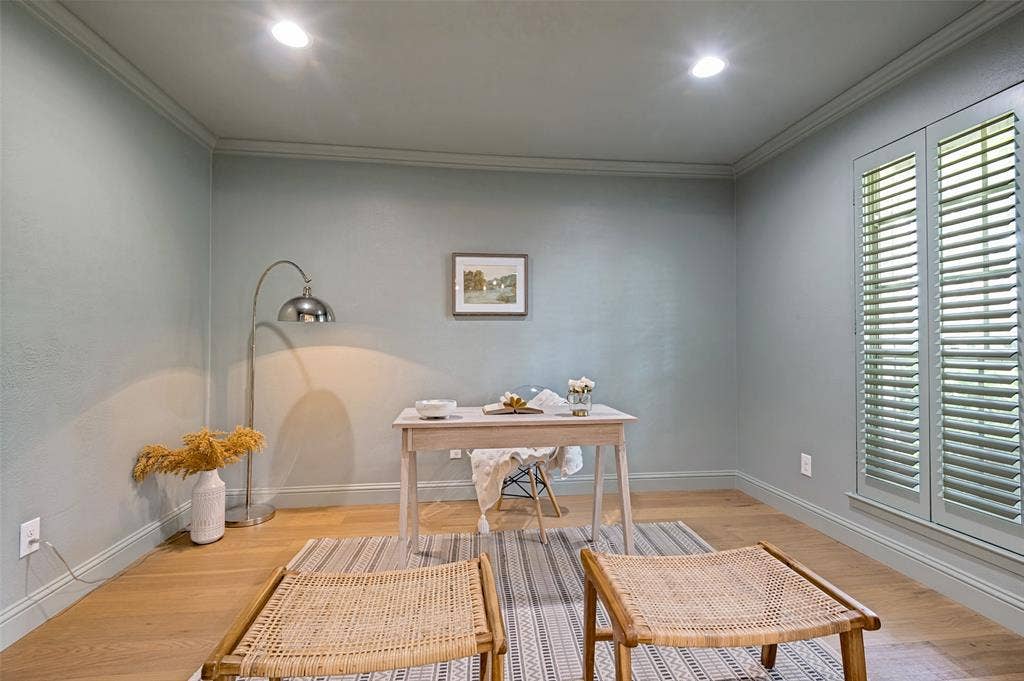 2221 Scarlet Lane, Grand Prairie, TX 75050 2221 Scarlet Lane, Grand Prairie, TX 75050