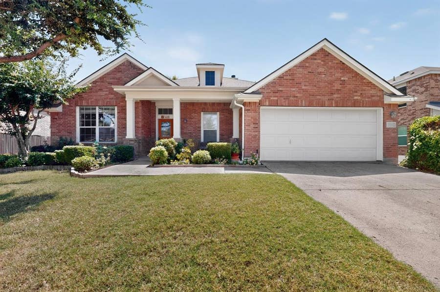 Property photo for 1635 Luckenbach Drive, Forney, TX