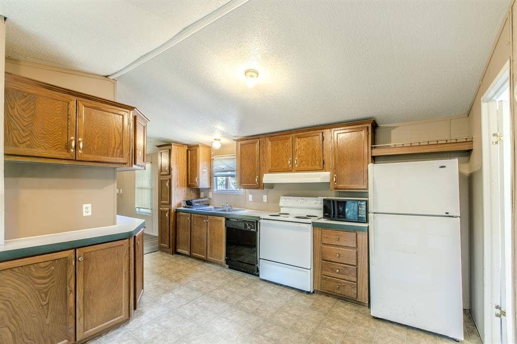 13247 Gholson Road, Waco, TX 76705 13247 Gholson Road, Waco, TX 76705