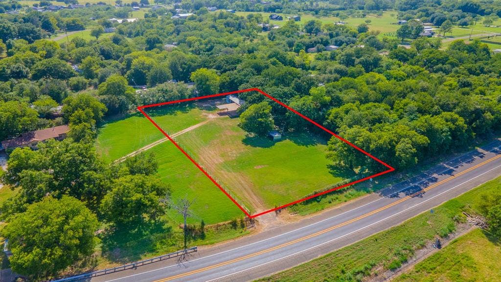 13247 Gholson Road, Waco, TX 76705 13247 Gholson Road, Waco, TX 76705