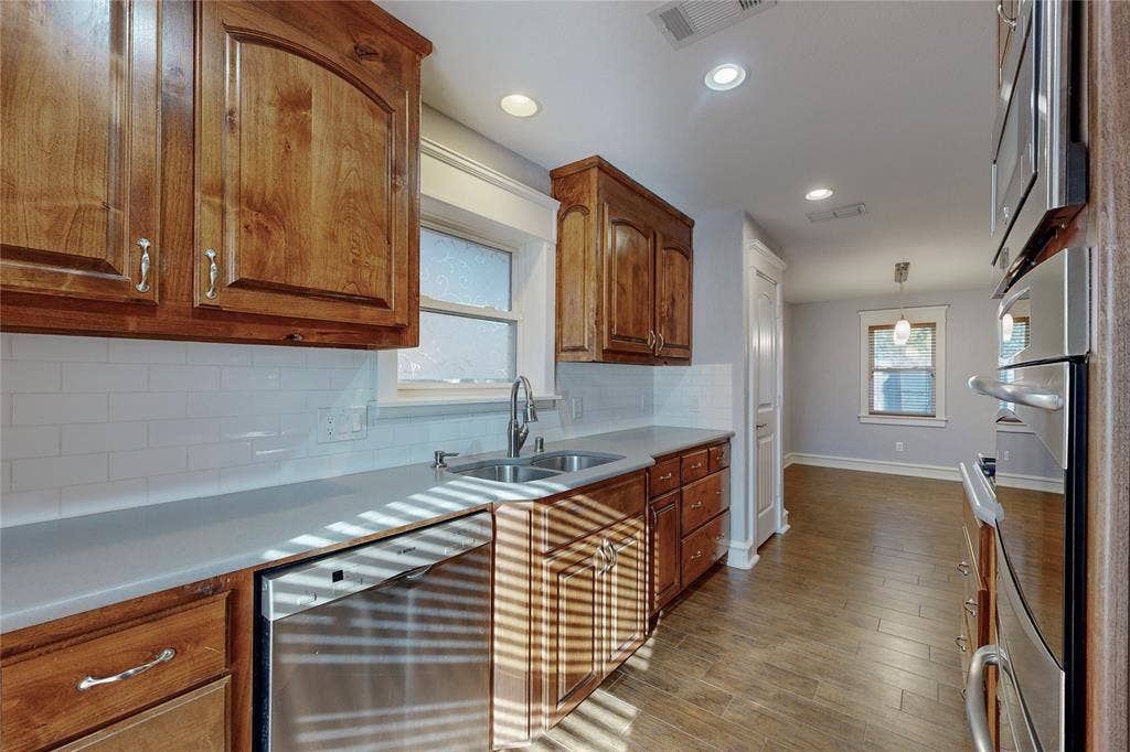 9100 Berkshire Drive, Frisco, TX 75033 9100 Berkshire Drive, Frisco, TX 75033