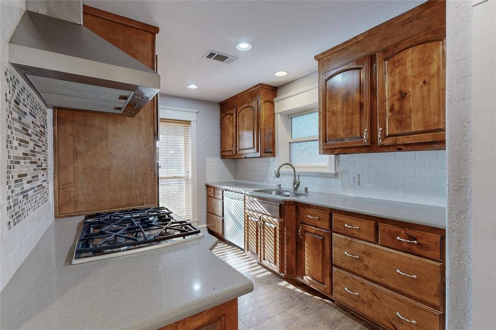 9100 Berkshire Drive, Frisco, TX 75033 9100 Berkshire Drive, Frisco, TX 75033