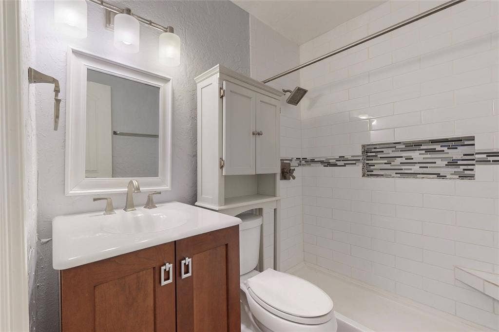 9100 Berkshire Drive, Frisco, TX 75033 9100 Berkshire Drive, Frisco, TX 75033