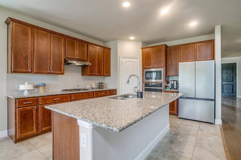 9620 Abington Avenue, Fort Worth, TX 76131 9620 Abington Avenue, Fort Worth, TX 76131