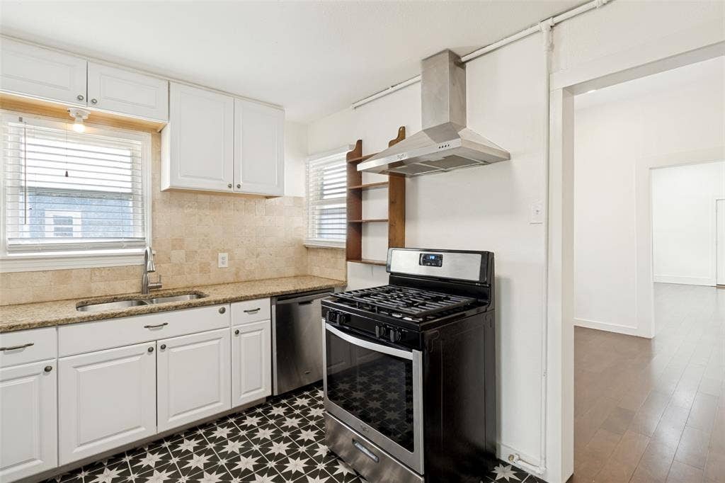 629 Melba Street, Dallas, TX 75208 629 Melba Street, Dallas, TX 75208