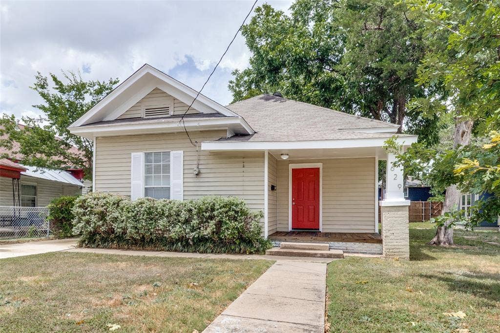 629 Melba Street, Dallas, TX 75208 Welcome Home