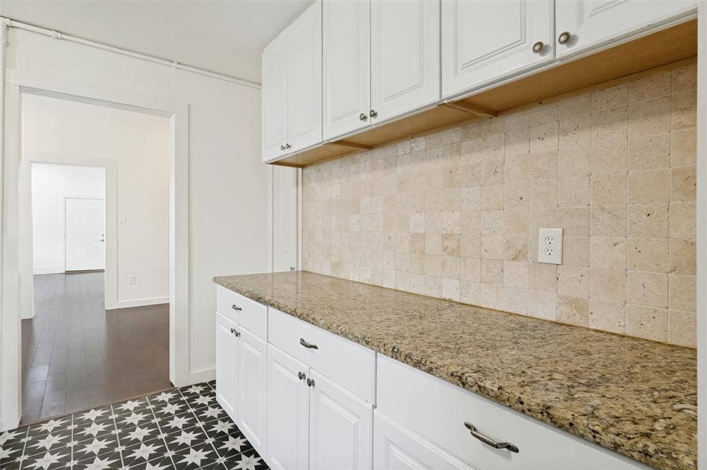 629 Melba Street, Dallas, TX 75208 629 Melba Street, Dallas, TX 75208