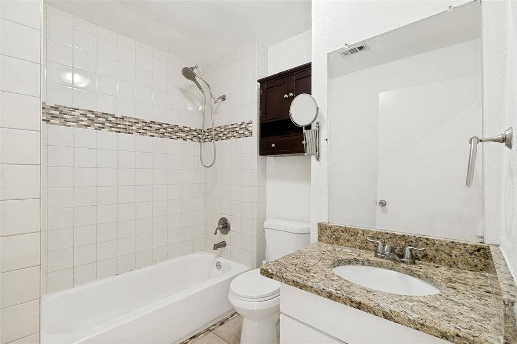 629 Melba Street, Dallas, TX 75208 629 Melba Street, Dallas, TX 75208