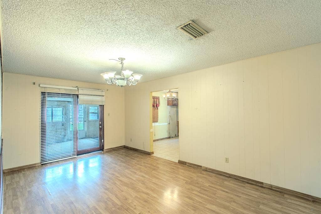 3029 Esters Court, Irving, TX 75062 3029 Esters Court, Irving, TX 75062