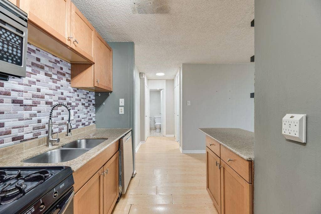 3883 Turtle Creek Boulevard, #1408, Dallas, TX 75219