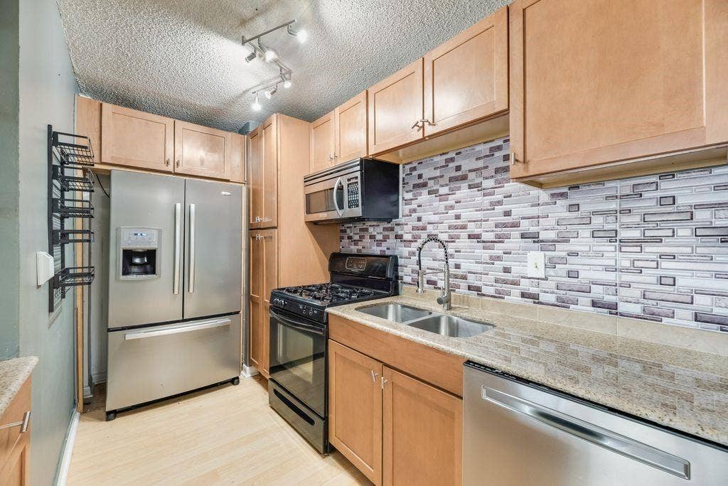 3883 Turtle Creek Boulevard, #1408, Dallas, TX 75219