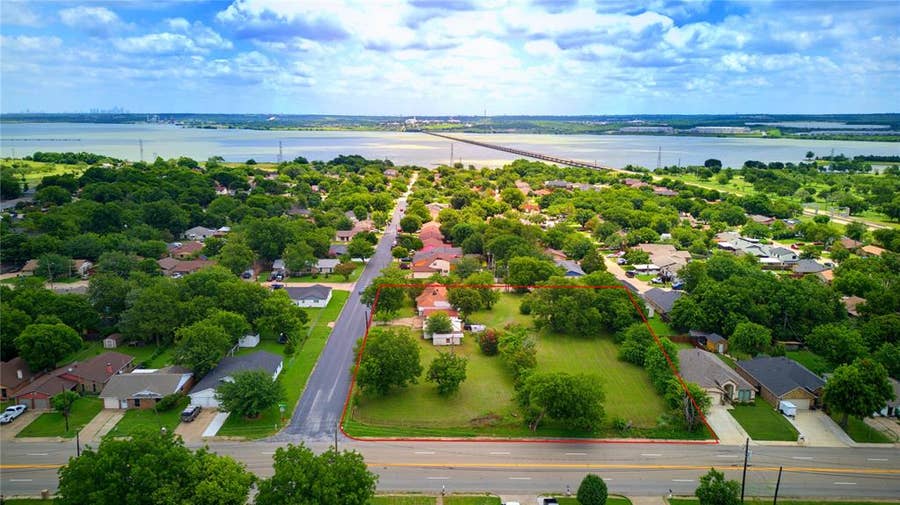 Property photo for 2501 Avenue A, Grand Prairie, TX