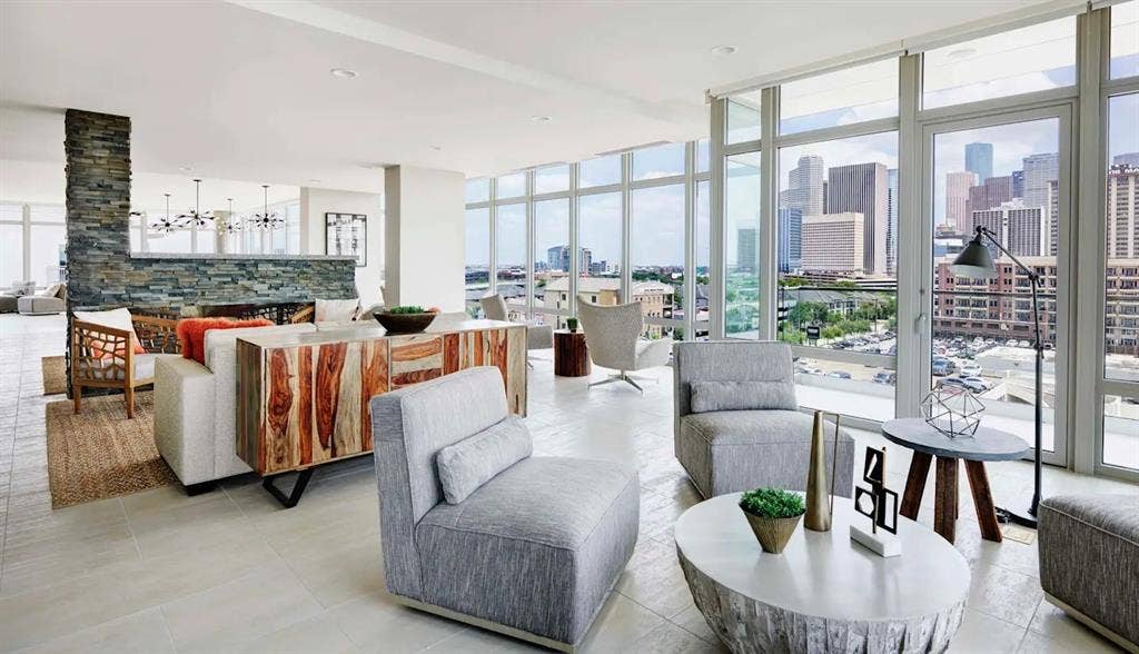 2727 Travis Street, #322, Houston, TX 77006 Move in by August 31 to receive up to 2 weeks FREE + $410 off!Restrictions apply; select apartment homes only. Contact us for details.