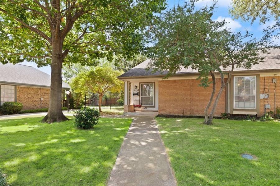 Property photo for 13752 Flagstone Lane, Dallas, TX