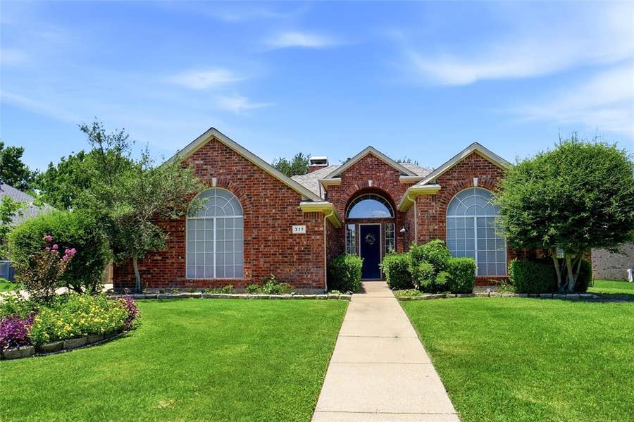 Property photo for 317 Cherokee Trail, Argyle, TX