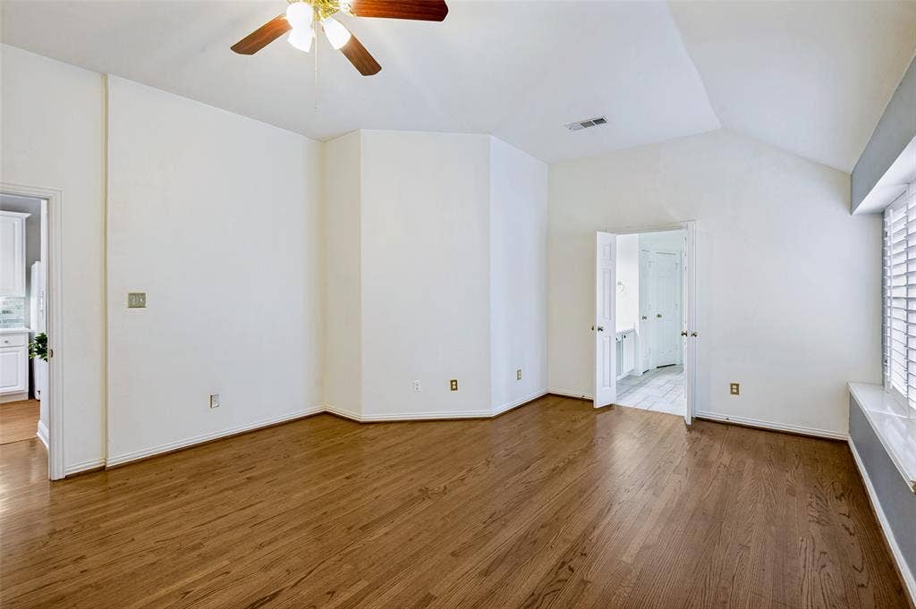 8012 Springmoss Drive, Plano, TX 75025 Tall Ceilings and spacious