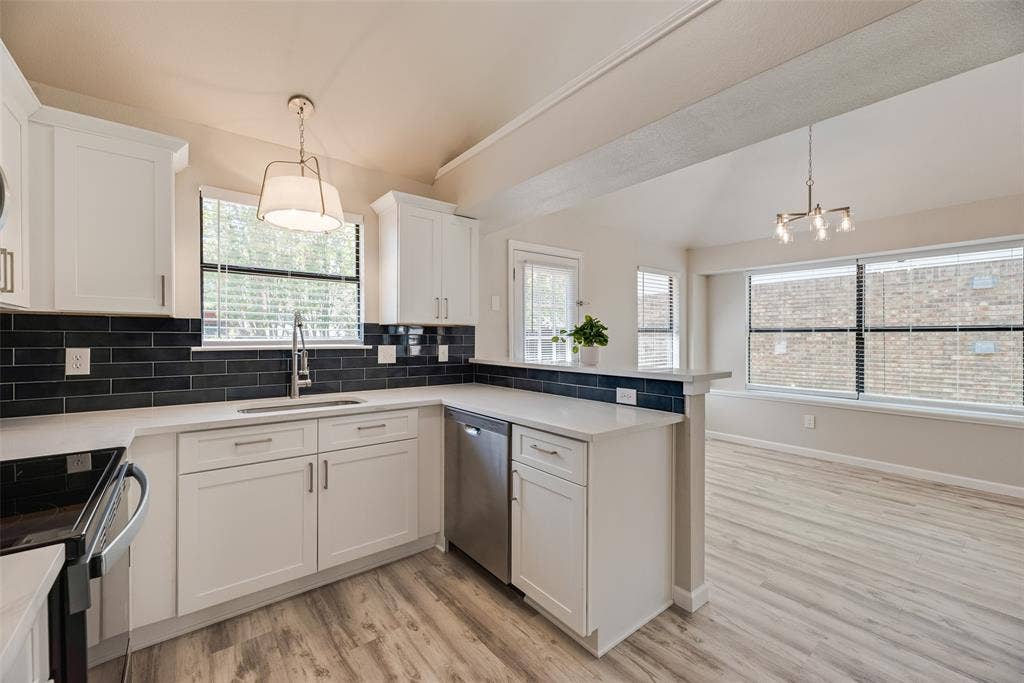 654 Spring Street, Allen, TX 75002 654 Spring Street, Allen, TX 75002