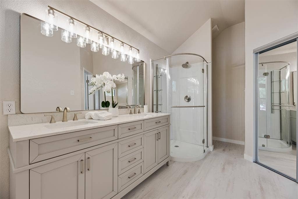 654 Spring Street, Allen, TX 75002 Double vanity