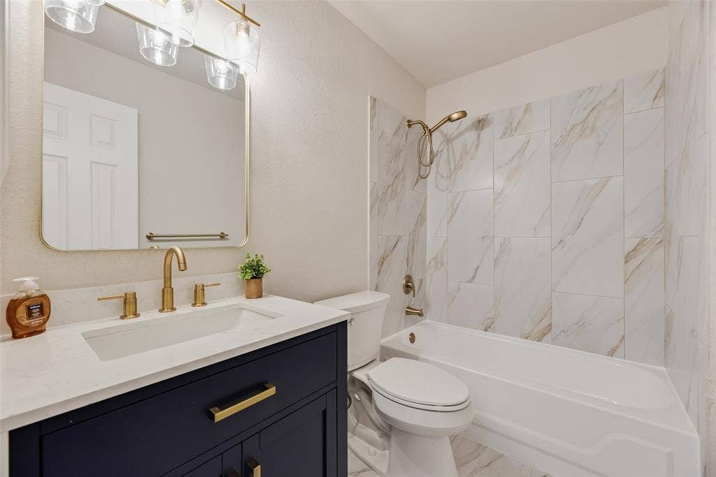 654 Spring Street, Allen, TX 75002 Full Bath
