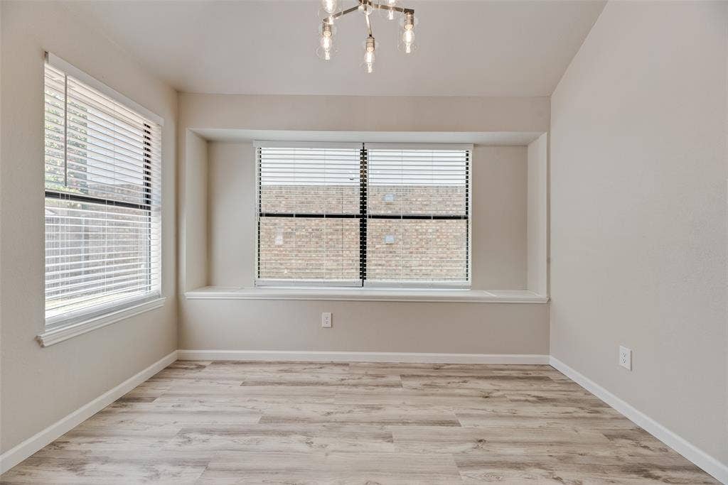654 Spring Street, Allen, TX 75002 654 Spring Street, Allen, TX 75002