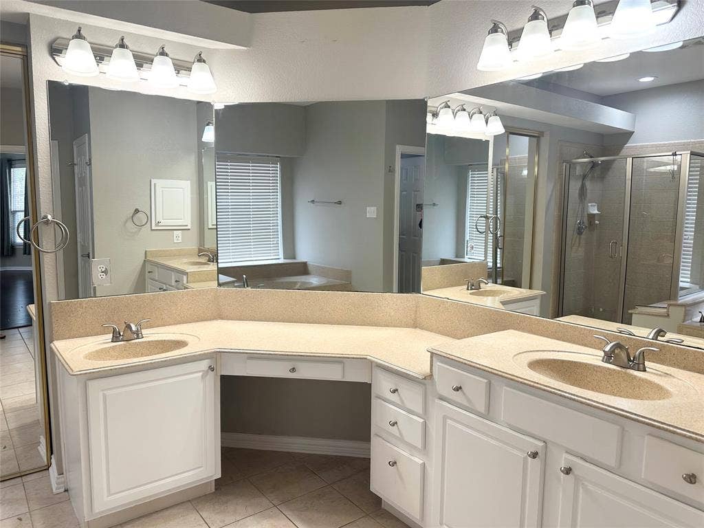 806 Cascades Drive, Allen, TX 75002 806 Cascades Drive, Allen, TX 75002