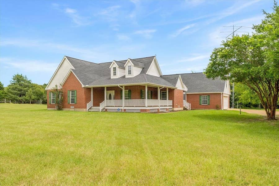 Property photo for 10495 Holly Creek Road, Terrell, TX