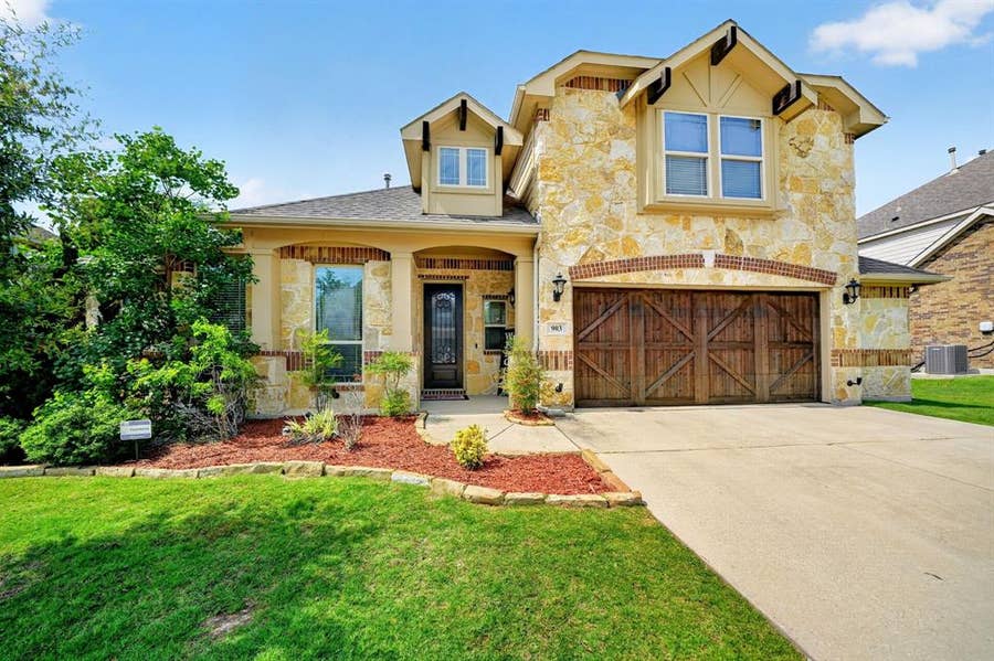 Property photo for 903 Oak Street, Wylie, TX