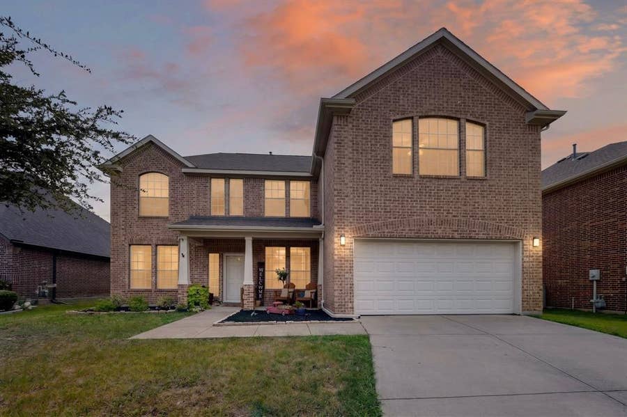 Property photo for 2102 Fairway Winds Court, Wylie, TX
