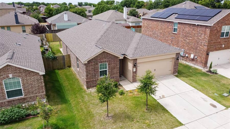 Property photo for 1911 Hot Springs Way, Princeton, TX