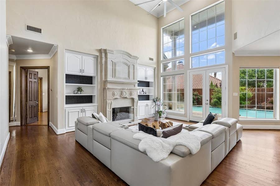 Property photo for 5315 Ambergate Lane, Dallas, TX