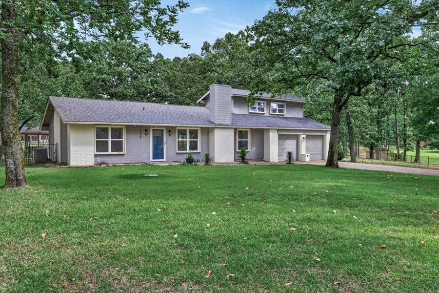 Property photo for 127 Pinnacle Club Drive, Mabank, TX